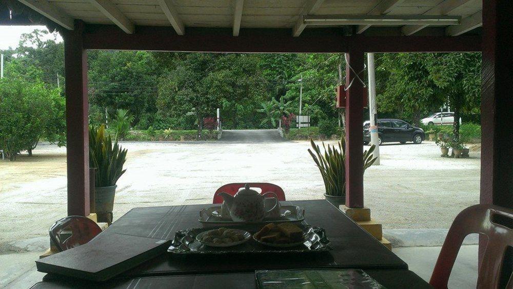Homestay Bukit Gantang Hotel Taiping Exterior photo