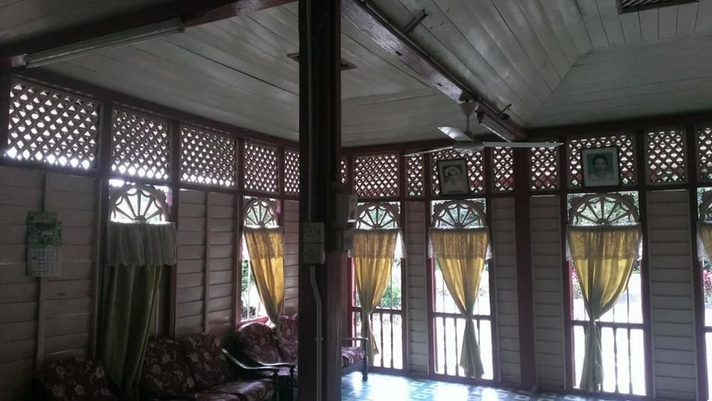 Homestay Bukit Gantang Hotel Taiping Exterior photo